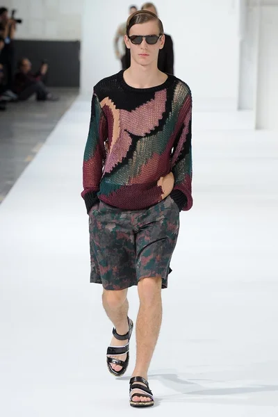 Look 44